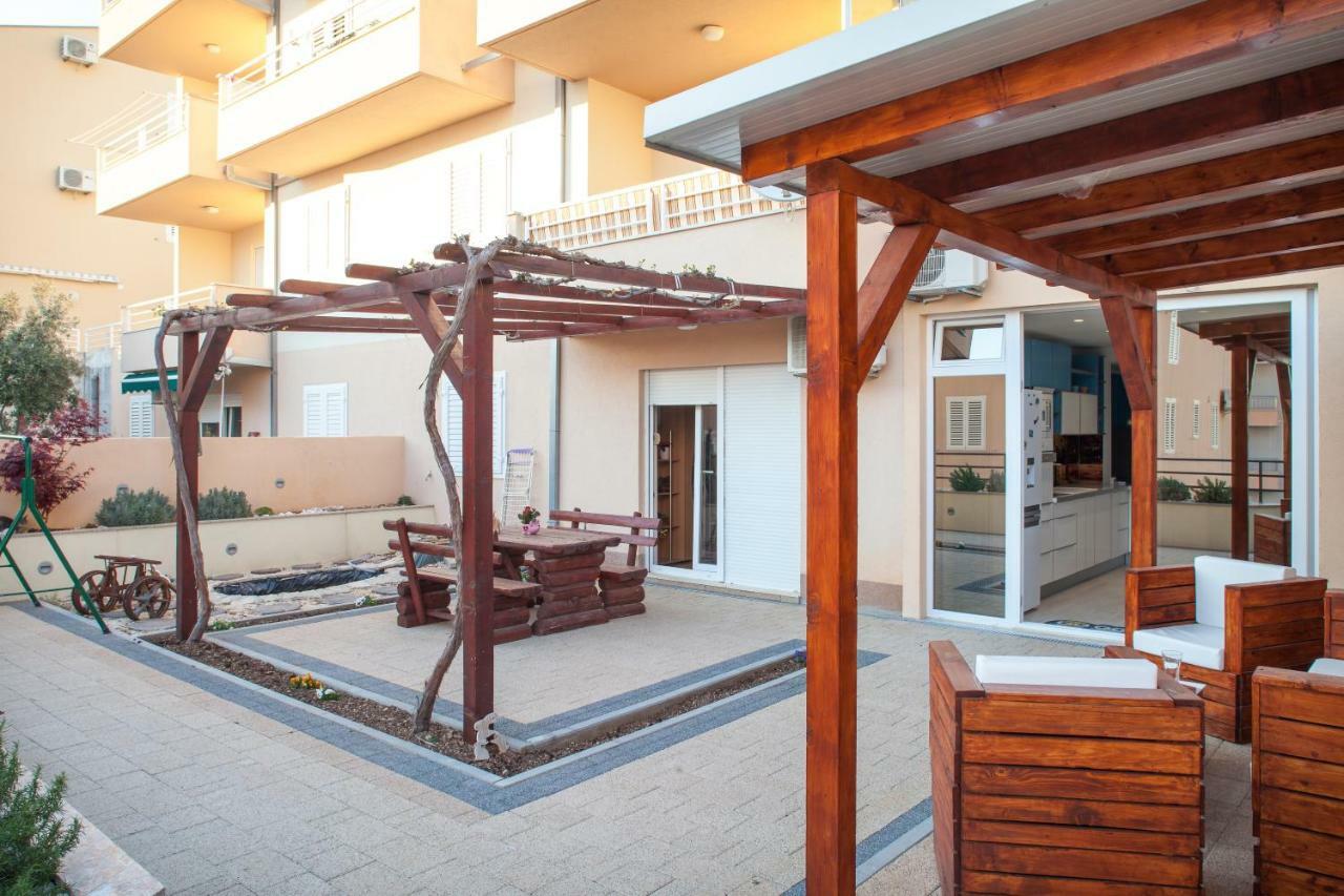 Studio Apartment Tia Makarska Exterior photo